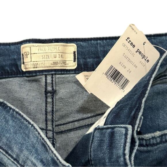NWT Free People Skinny Jeans Blue Ripped Knee Stretch Denim Women's 24L - Picture 3 of 5